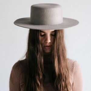 GIGI PIP Grey Dahlia Boater Hat Size XL